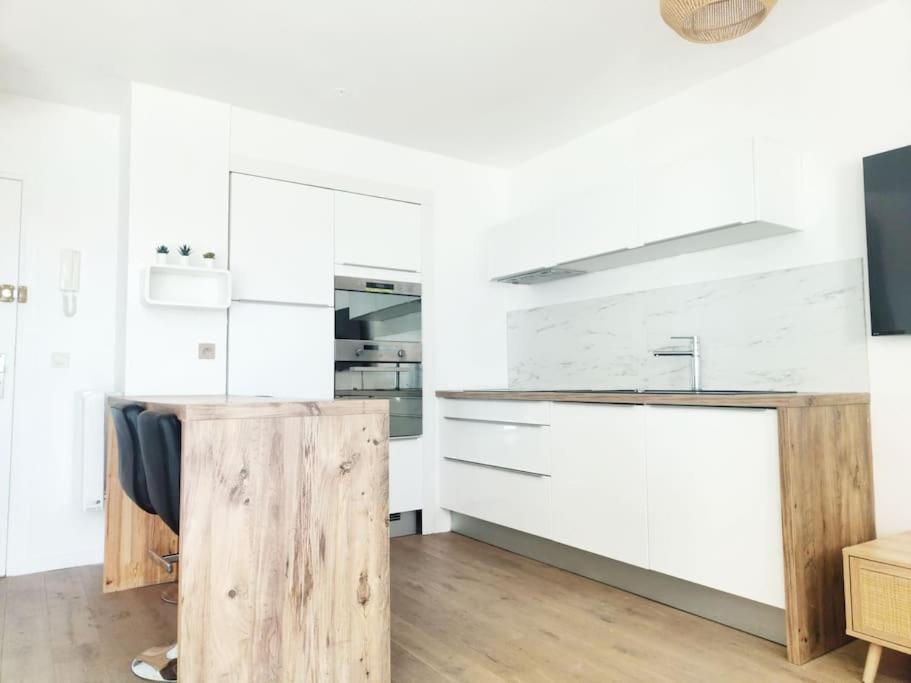 Апартаменты Beau Duplex Familial Avec Jardin Cloture Дувен Экстерьер фото